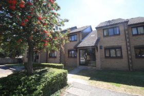1 bedroom Flat to re...